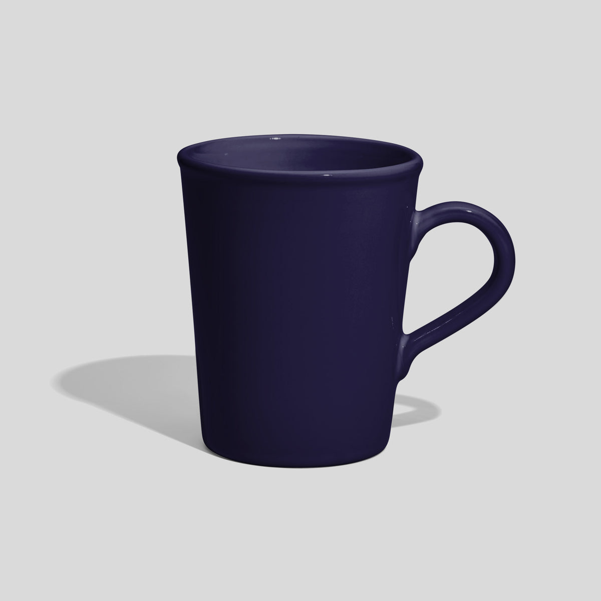 Hohe konische Keramiktasse 350 ml mit kleinem Henkelbogen – Nachtblau