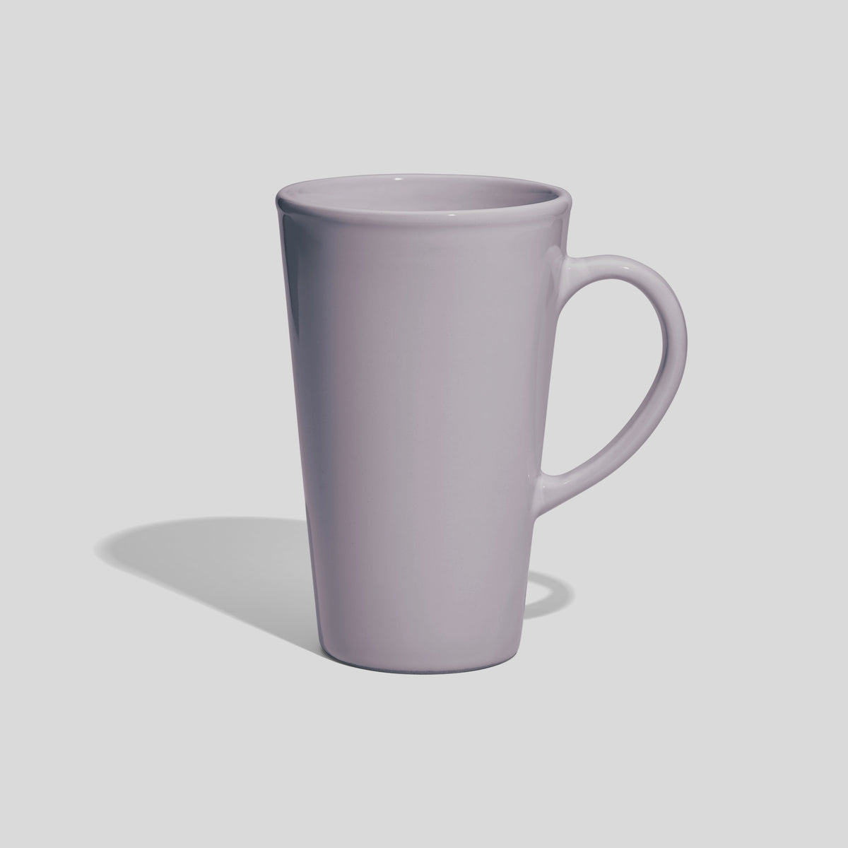 Hohe konische Keramiktasse 740 ml mit Bogenhenkel – Hellgrau
