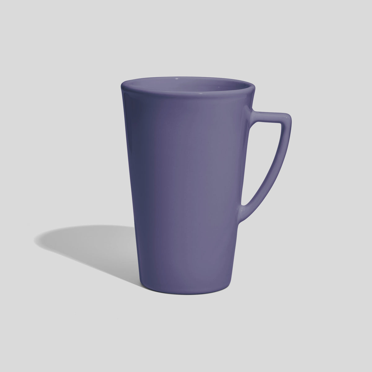 Hohe konische Tasse 740 ml mit eckigem Henkel – Lavendel