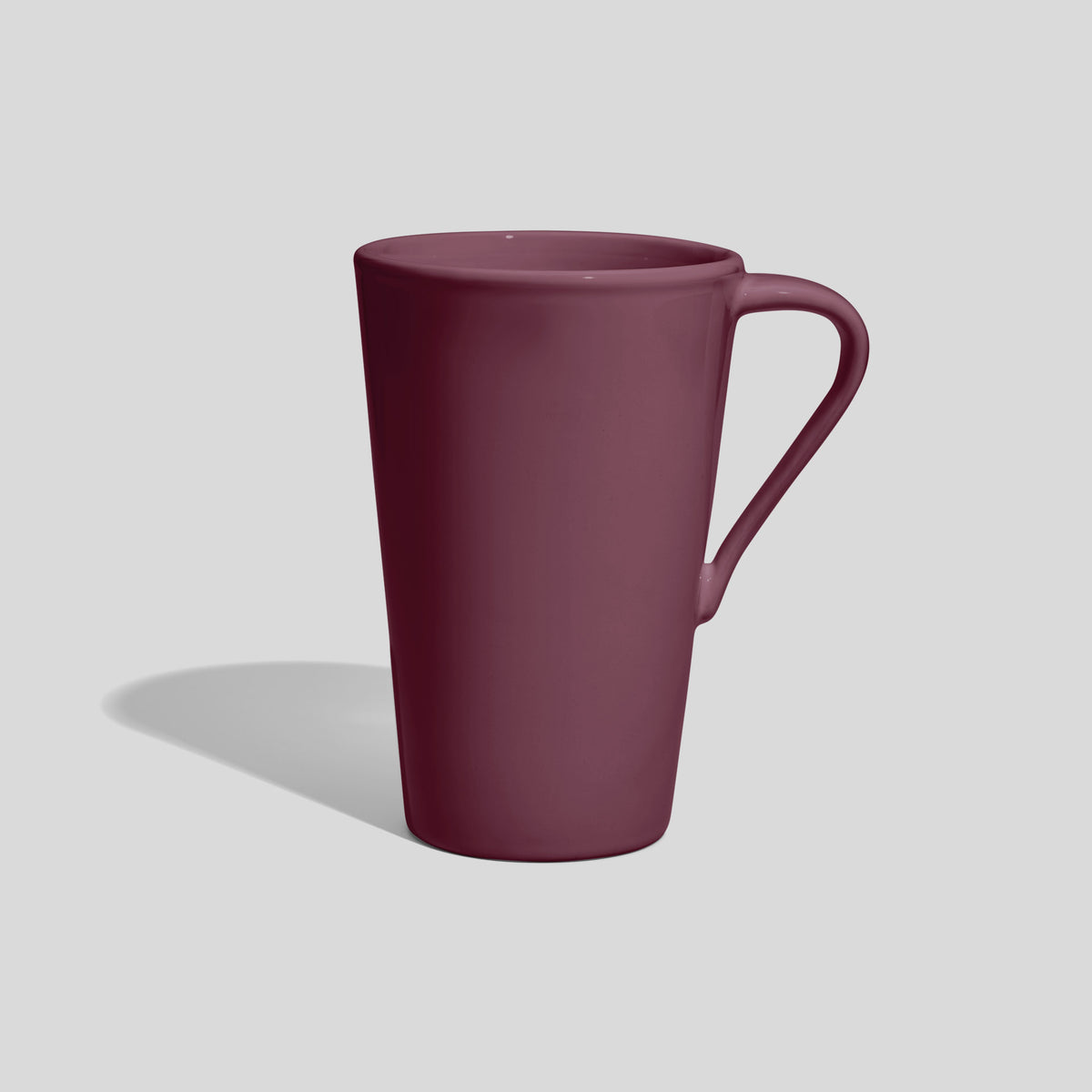 Hoher konischer Becher 740 ml mit schrägem Henkel – Mauve