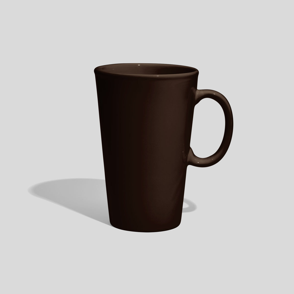 Hoher konischer Kaffeebecher 740 ml mit Ringhenkel – Dunkelbraun