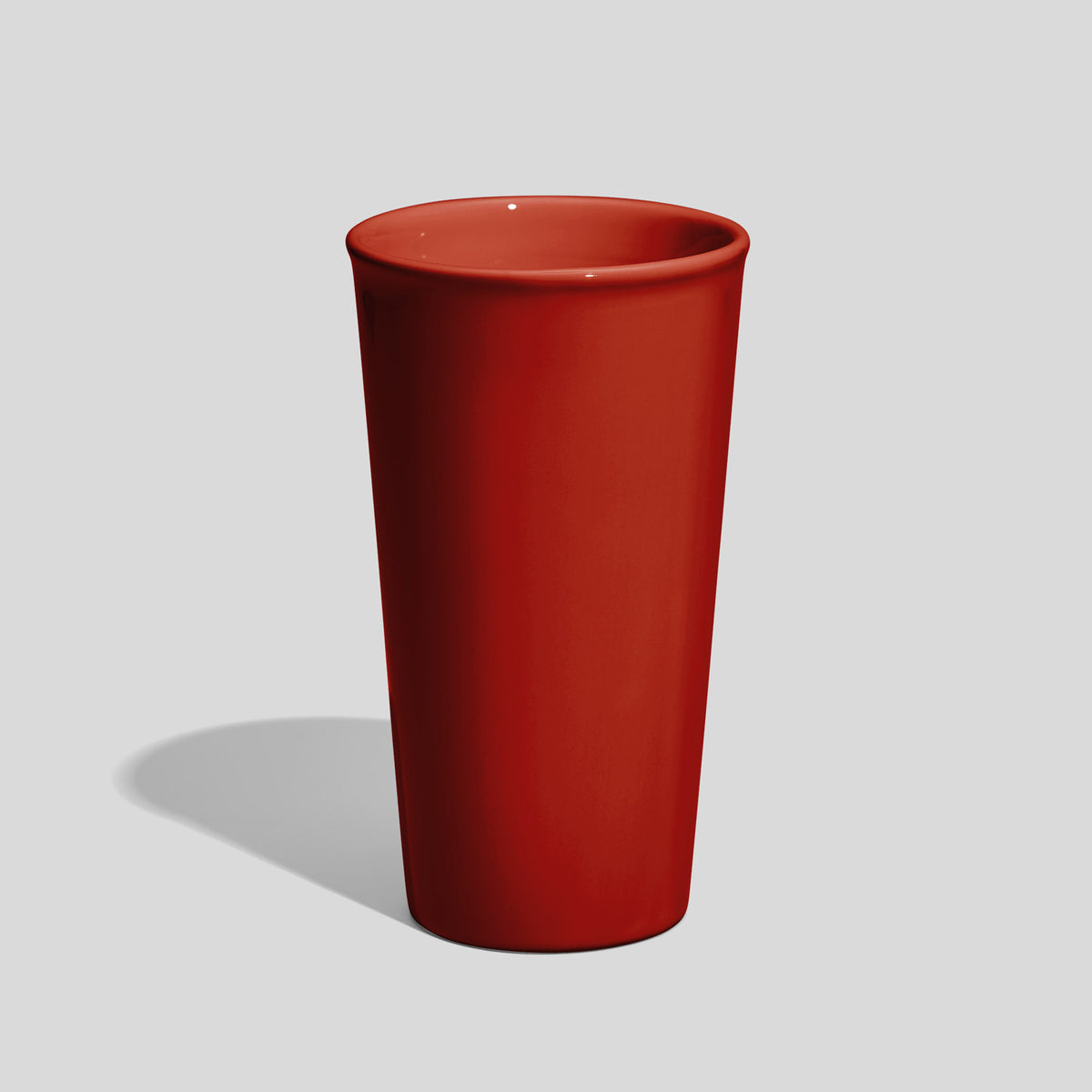 Hoher konischer Keramikbecher 500 ml ohne Henkel – Rot