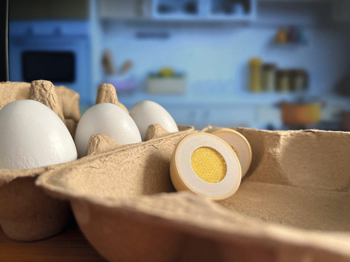 Holzeier mit Klett in der Eierpappe von goki