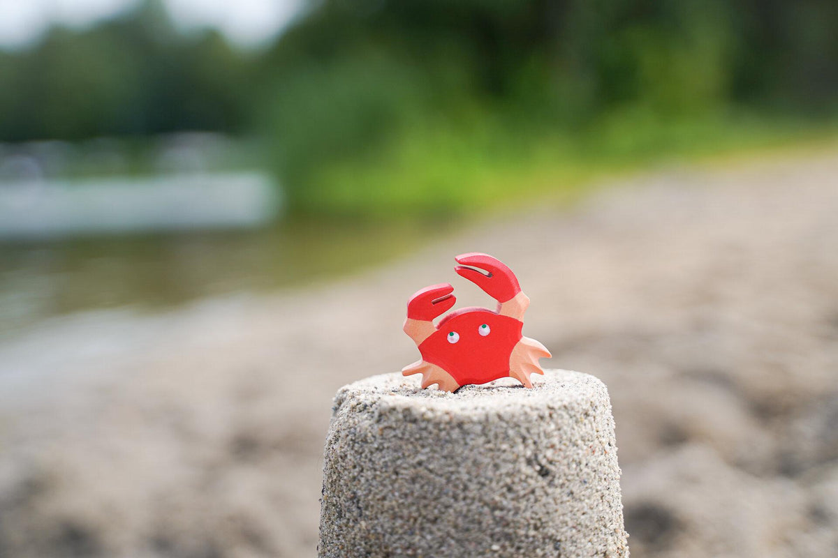 HOLZTIGER Holzfigur Krabbe in Rot mit Scheren