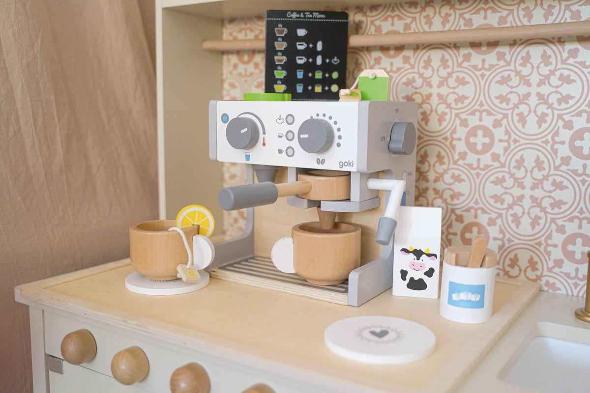 Kaffee und Teestation aus Holz von goki – Weitere Ansicht