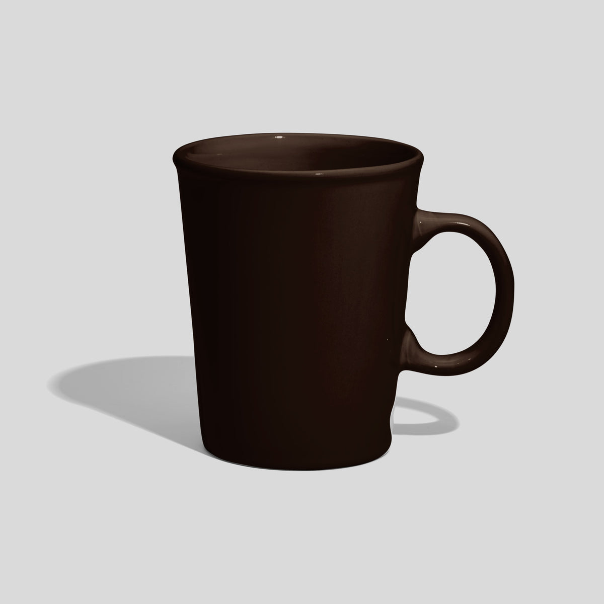 Kaffeebecher 280 ml mit rundem Henkel und Randwulst – Dunkelbraun