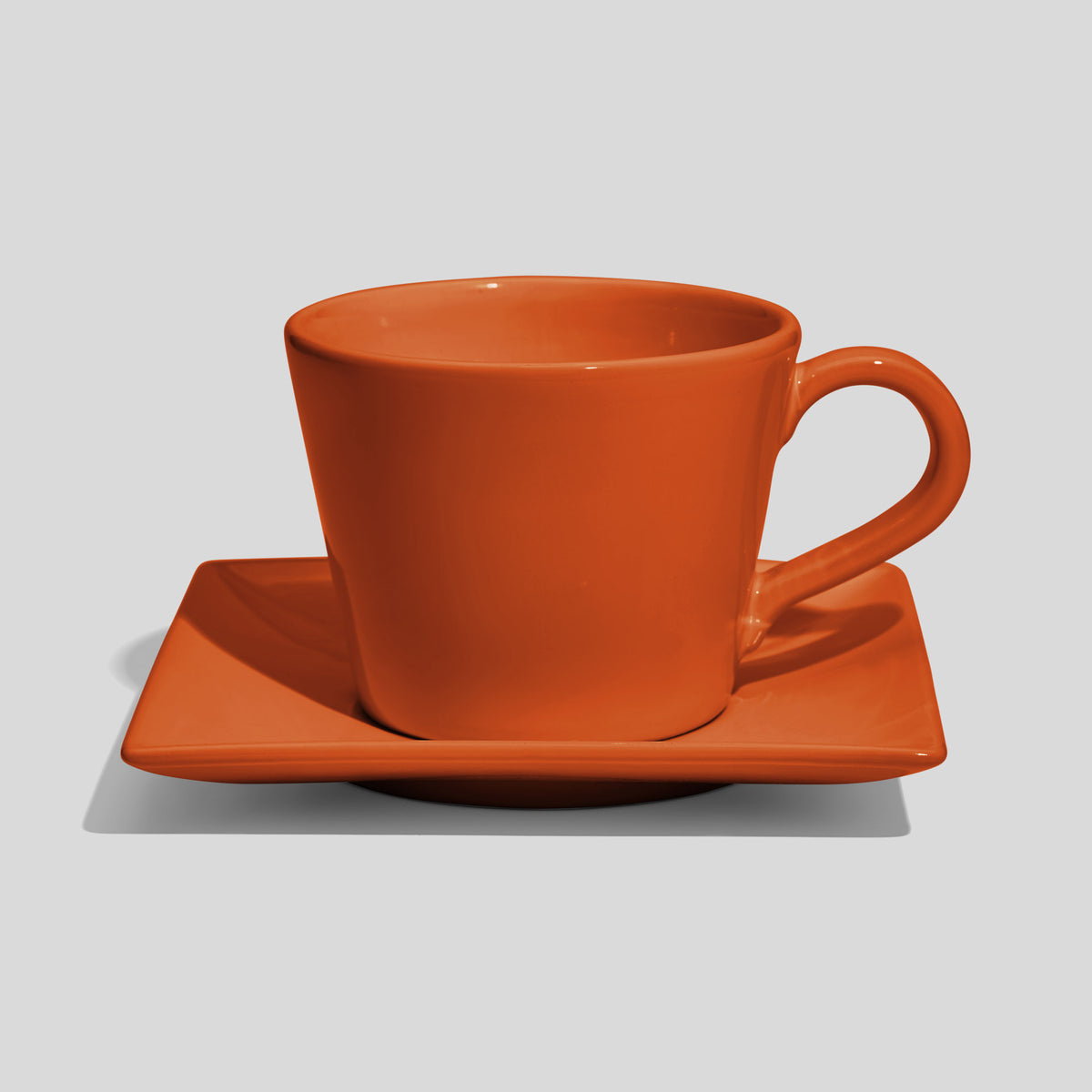 Kegelförmige Kaffeetasse mit eckiger Untertasse 420 ml – Orange