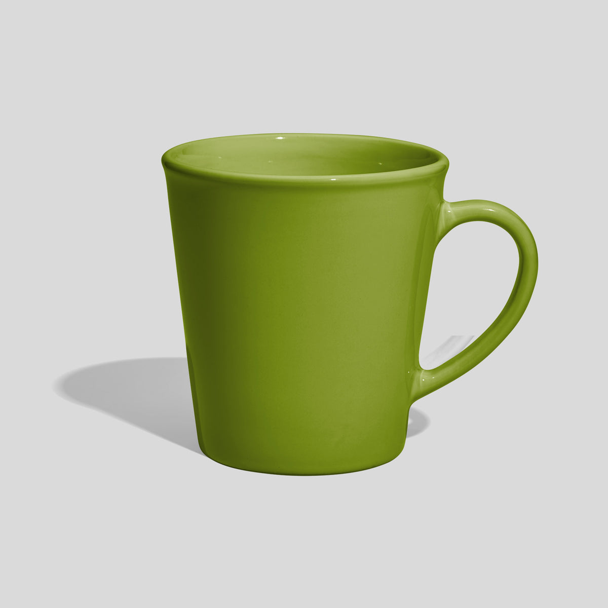 Kegelförmige Keramiktasse 350 ml mit Wulstrand und Rundhenkel – Olivgrün