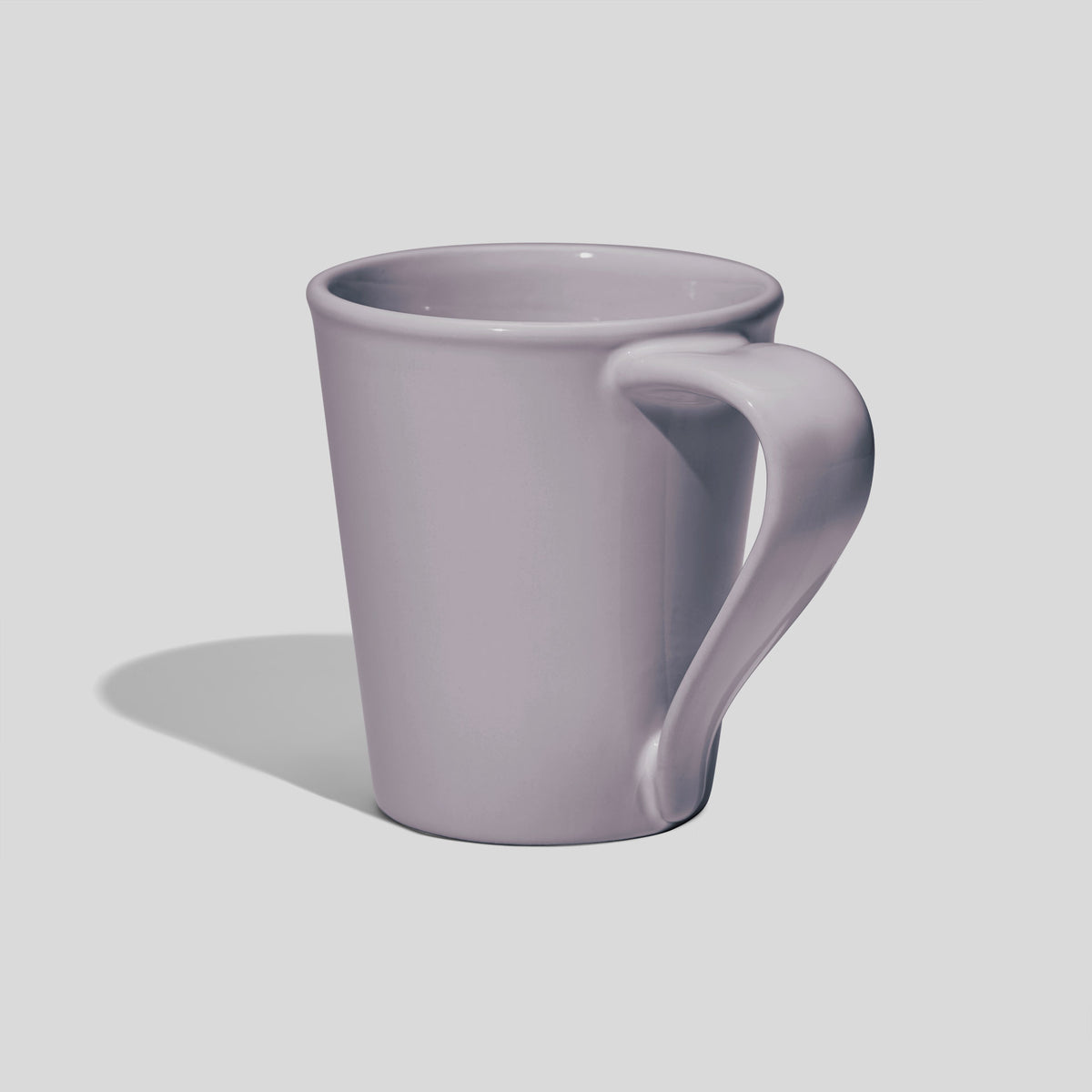 Kegelförmige Keramiktasse 380 ml mit Flachhenkel – Hellgrau