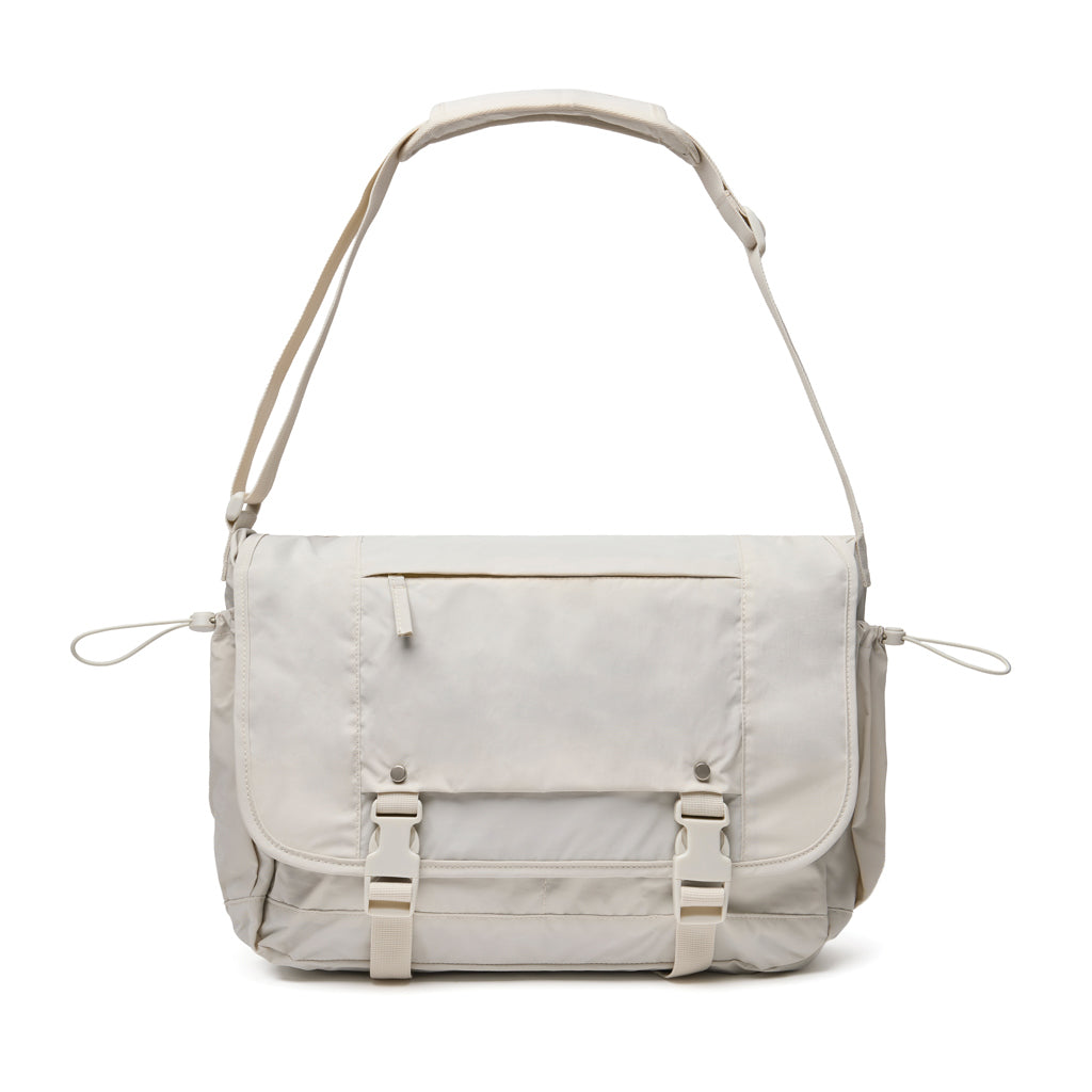 KENTO URBAN 15,6" Messenger aus RCS recyceltem Nylon – beige