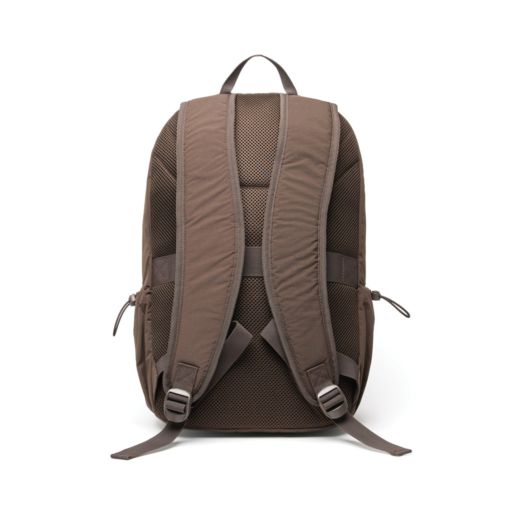 KENTO URBAN 15,6" Rucksack aus RCS  recyceltem Nylon – braun