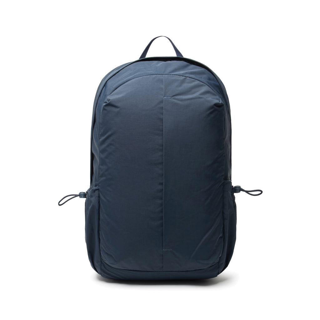 KENTO URBAN 15,6" Rucksack aus RCS  recyceltem Nylon – navy blau