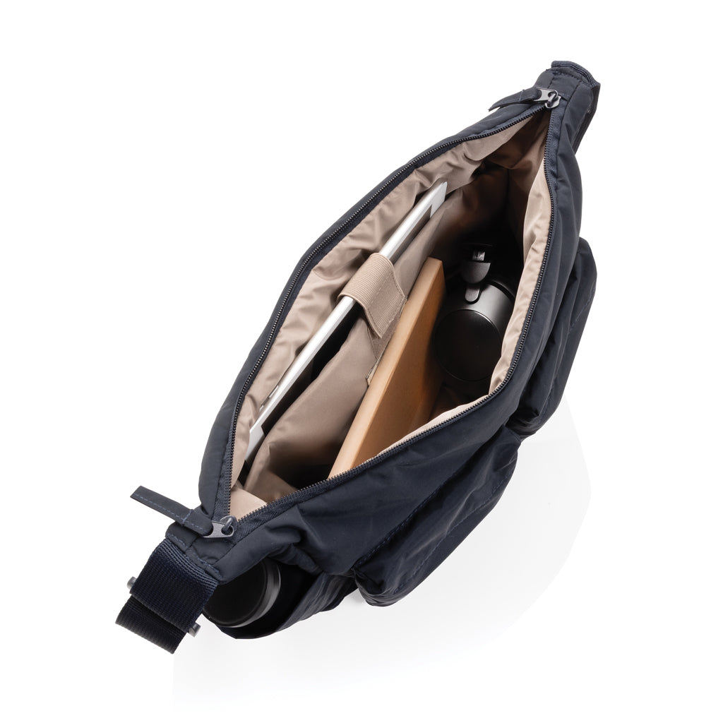 KENTO URBAN gepolsterte Crossover-Tasche aus RCS rec. Nylon – navy blau