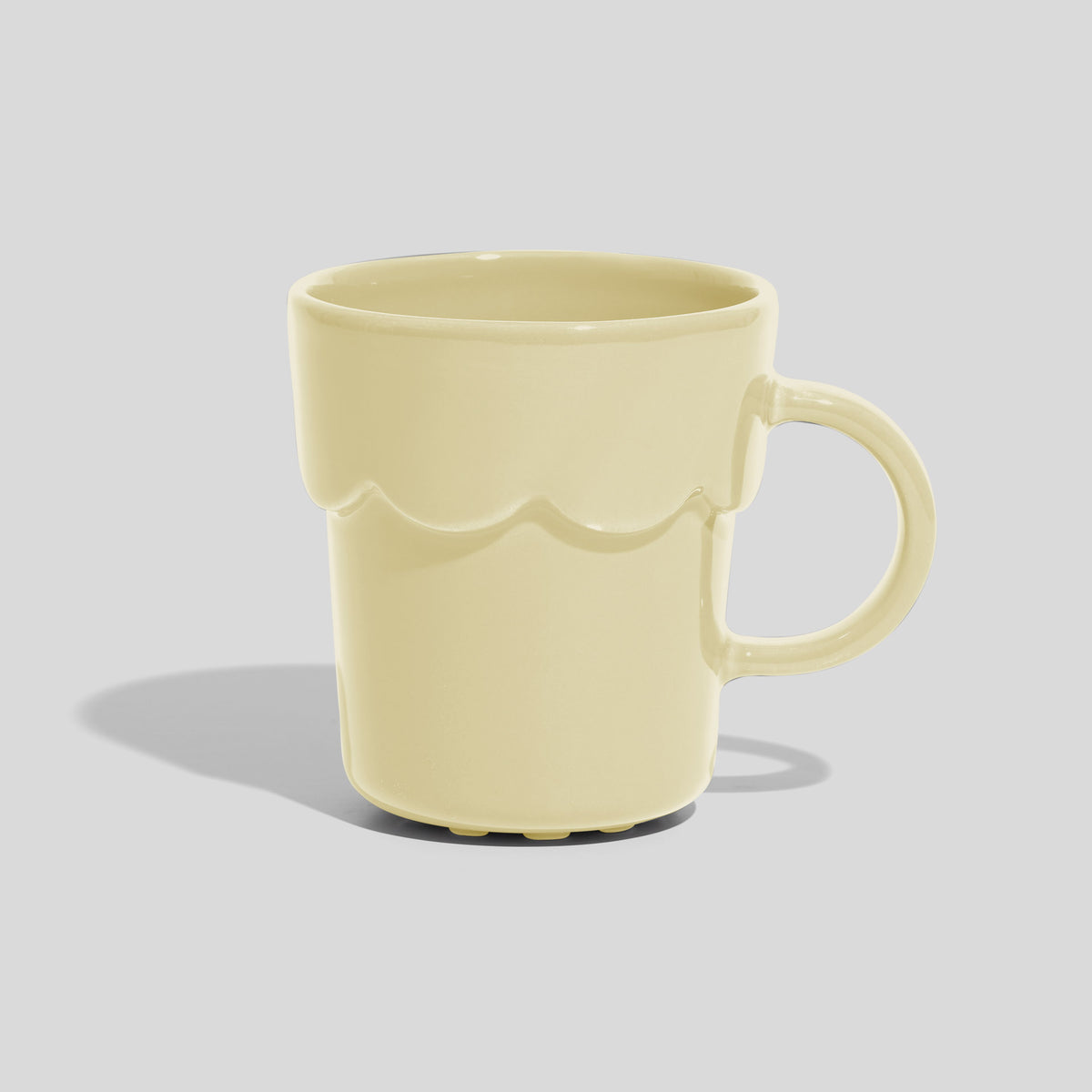 Keramiktasse 250 ml mit Wellenrelief und rundem Henkel – Ecru