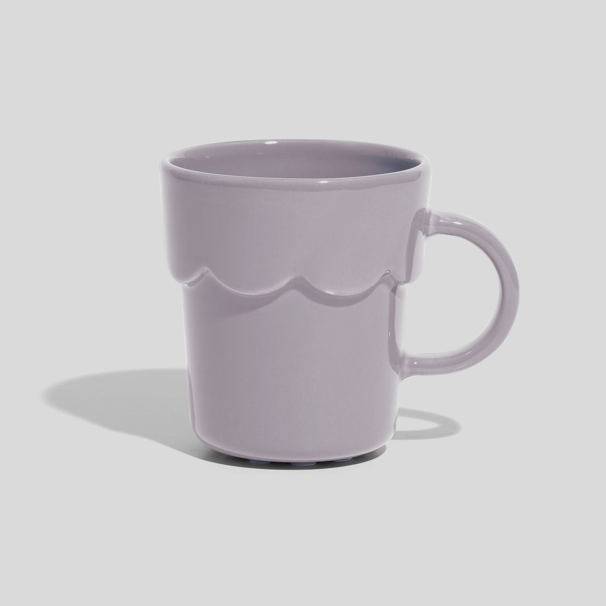 Keramiktasse 250 ml mit Wellenrelief und rundem Henkel – Hellgrau