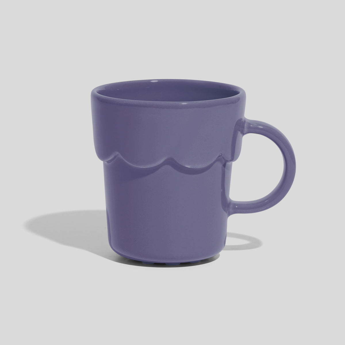 Keramiktasse 250 ml mit Wellenrelief und rundem Henkel – Lavendel
