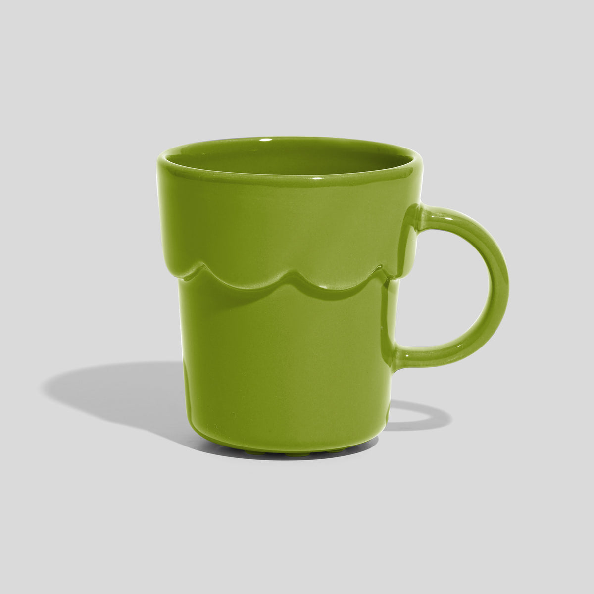 Keramiktasse 250 ml mit Wellenrelief und rundem Henkel – Olivgrün