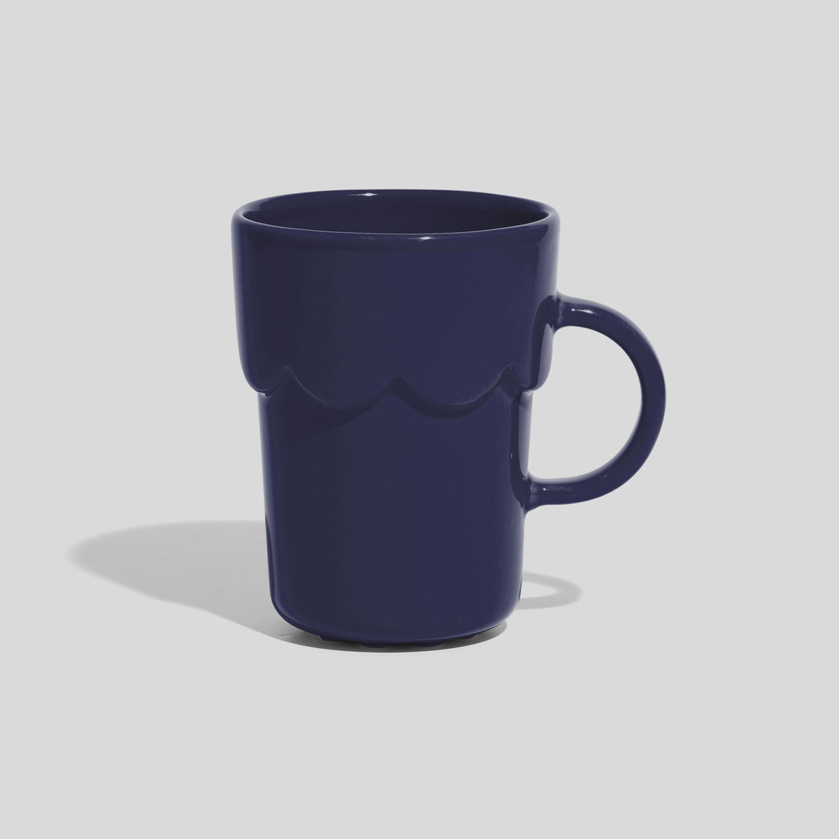 Keramiktasse 300 ml mit Wellenrelief – Marineblau