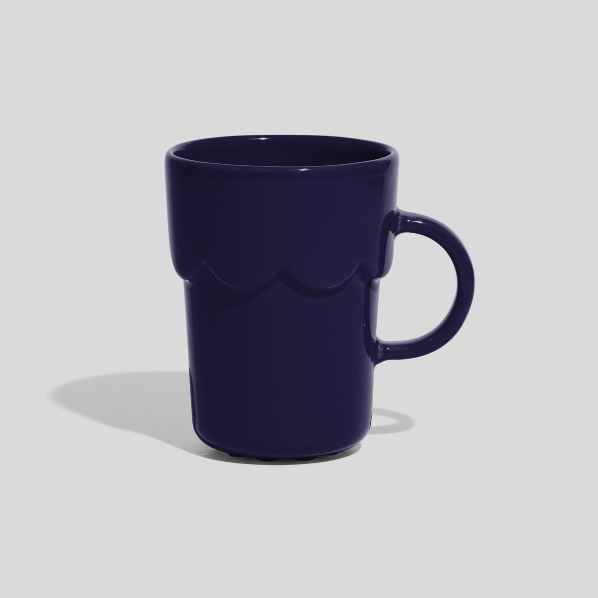 Keramiktasse 300 ml mit Wellenrelief – Nachtblau