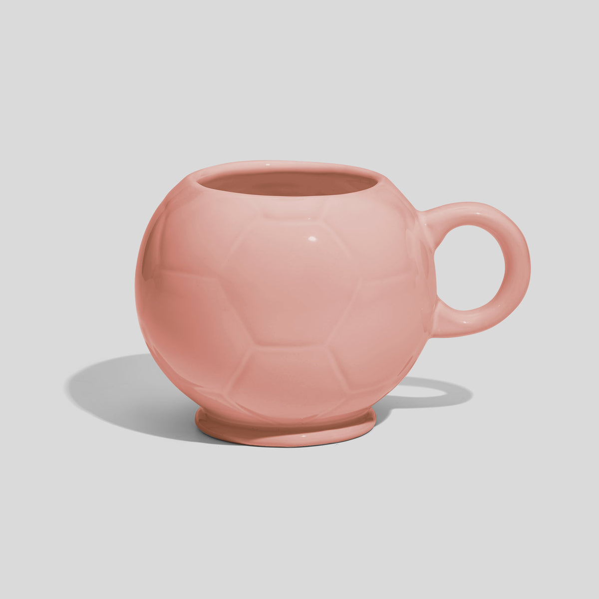 Keramiktasse 320 ml in Fußballform – Rosa