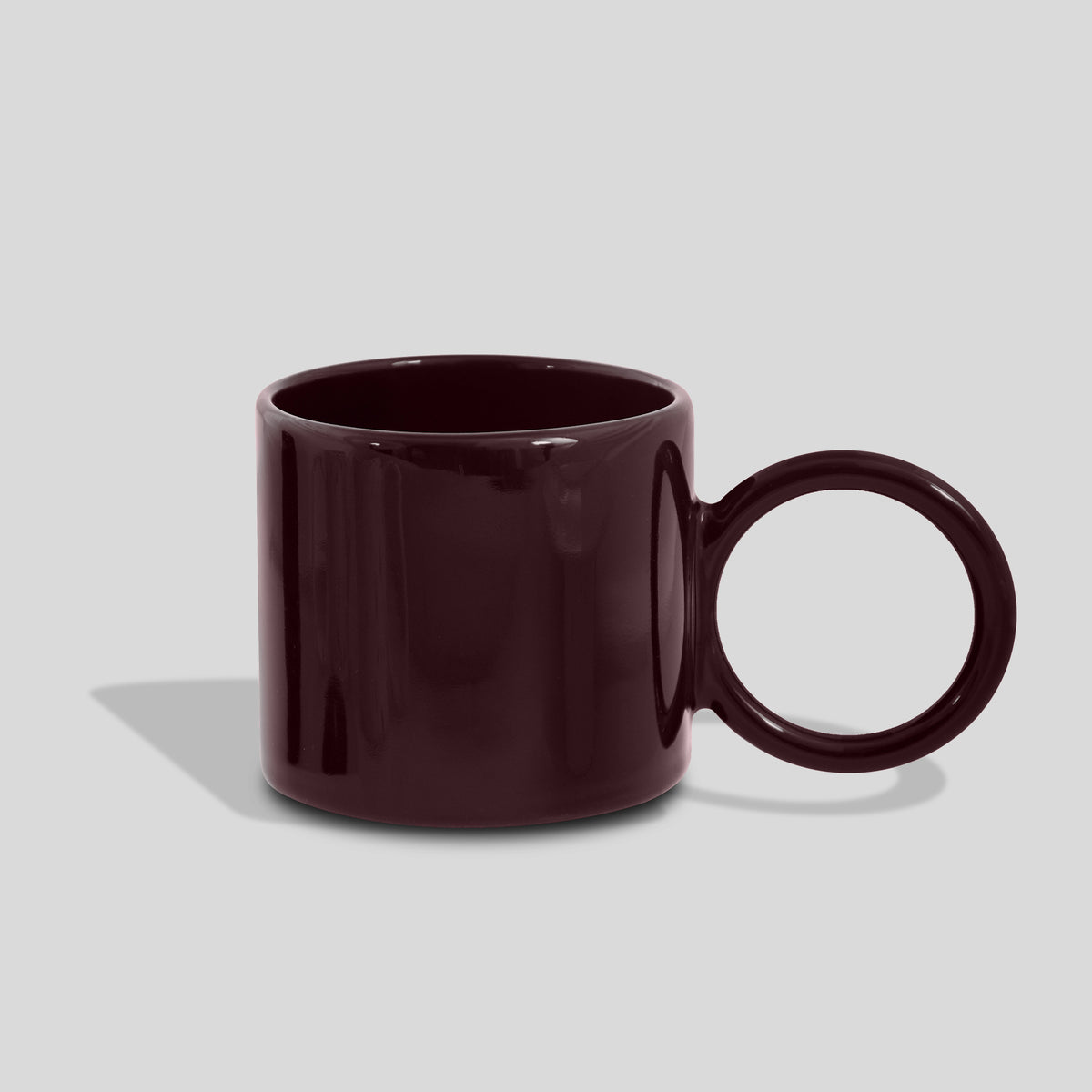 Keramiktasse 320 ml mit großem Kreishenkel – Aubergine