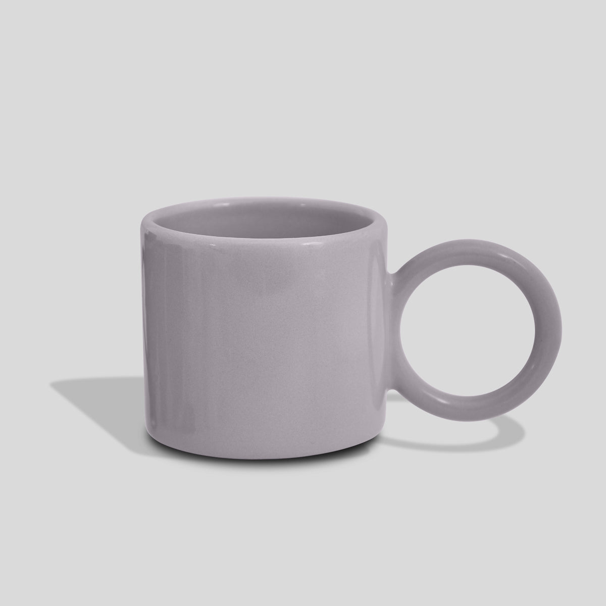 Keramiktasse 320 ml mit großem Kreishenkel – Hellgrau