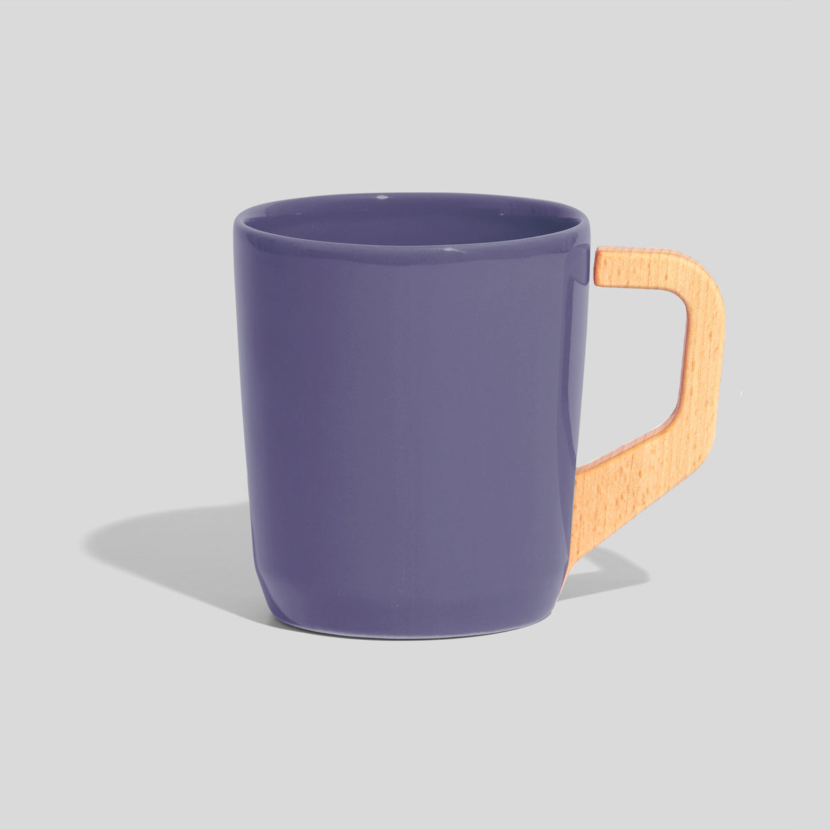 Keramiktasse 320 ml mit schrägem Eckhenkel – Lavendel