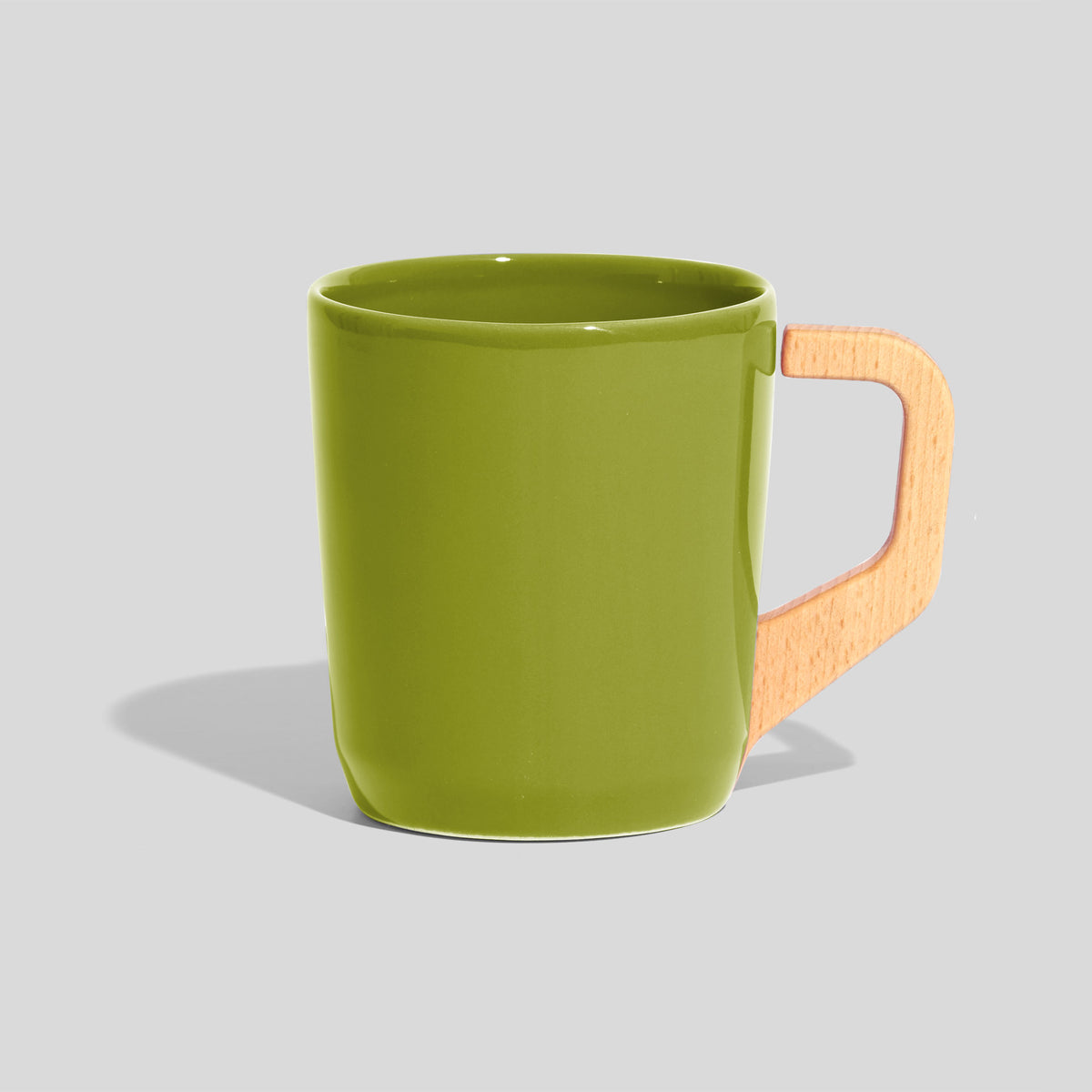 Keramiktasse 320 ml mit schrägem Eckhenkel – Limettengrün
