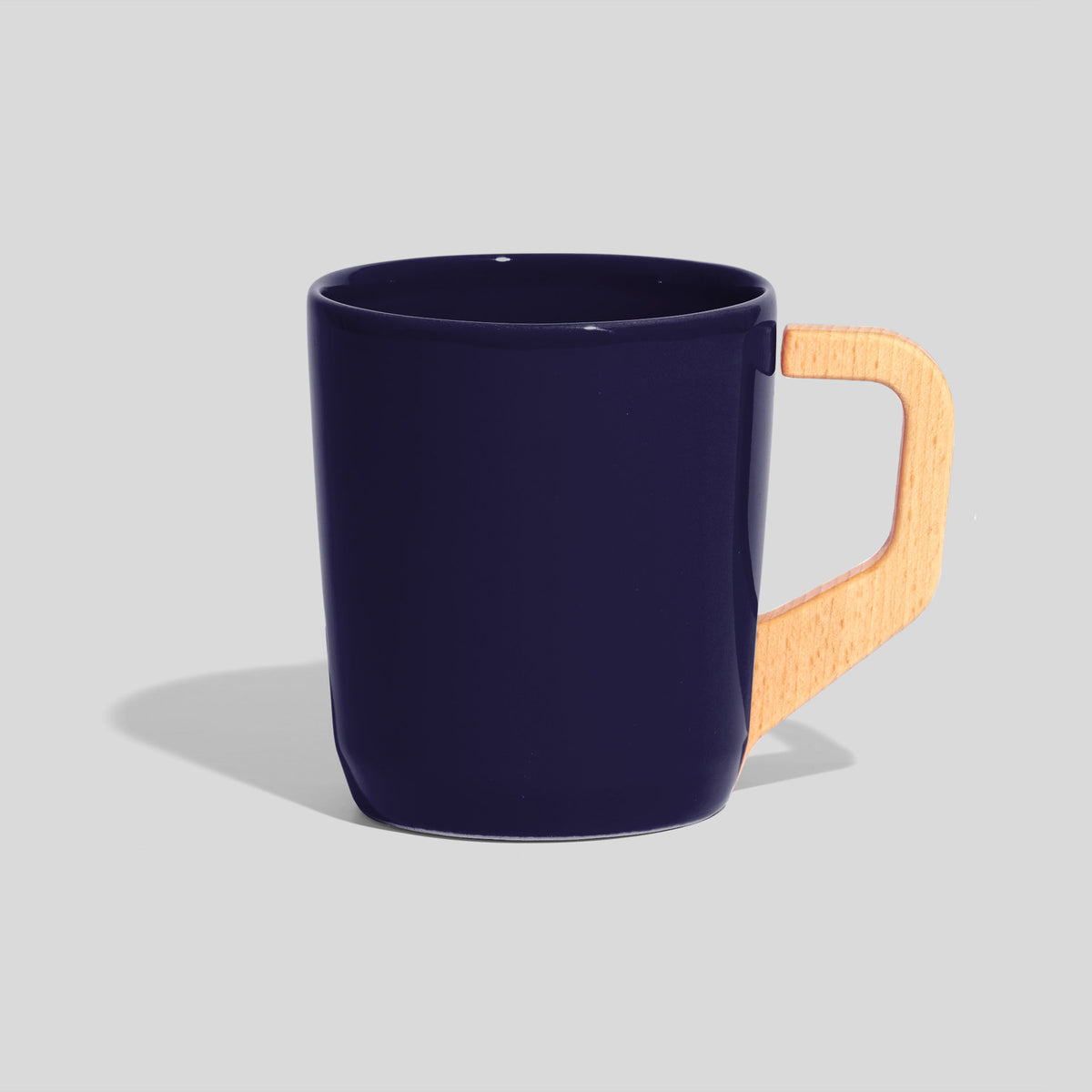 Keramiktasse 320 ml mit schrägem Eckhenkel – Nachtblau