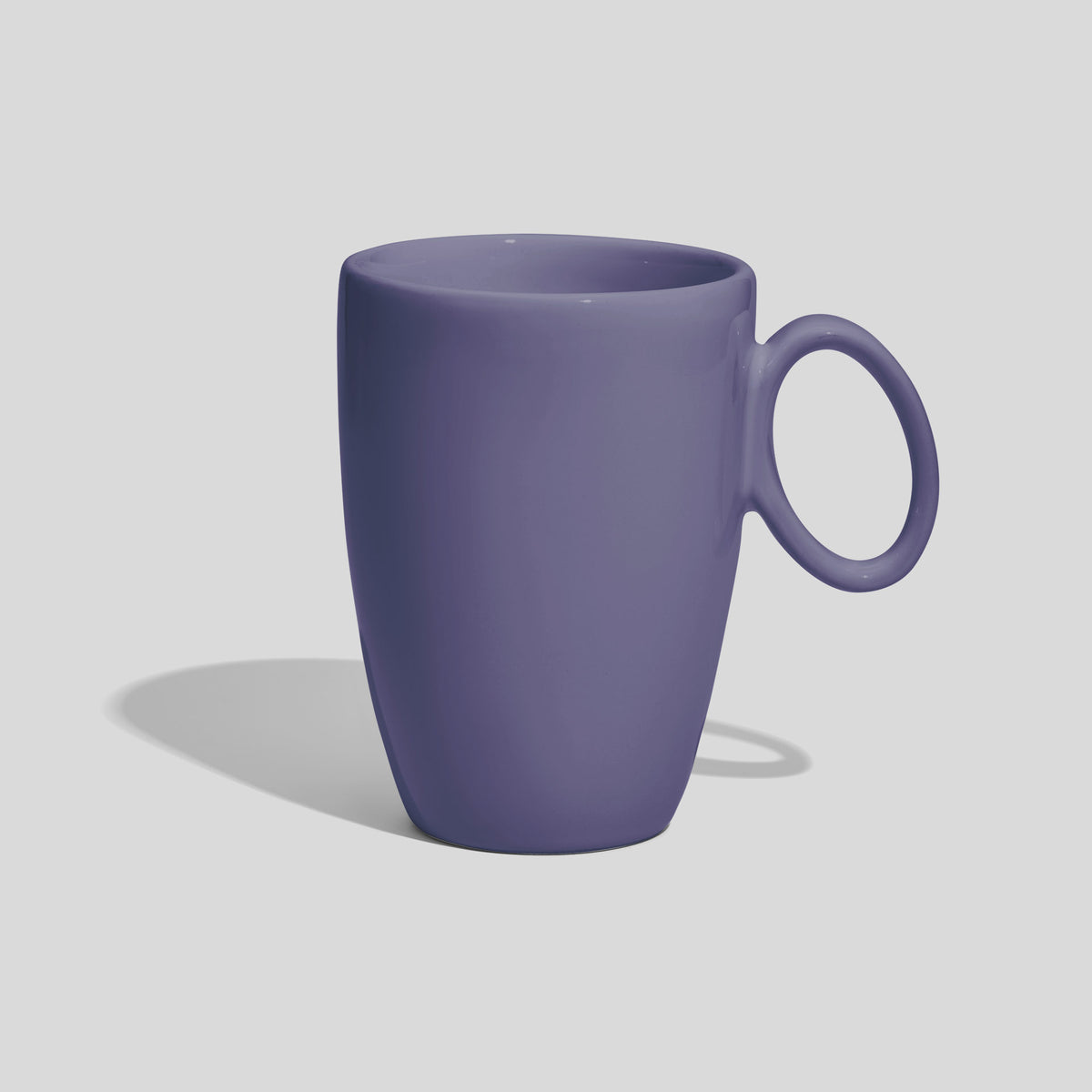 Keramiktasse 330 ml mit ovalem Ringhenkel – Lavendel