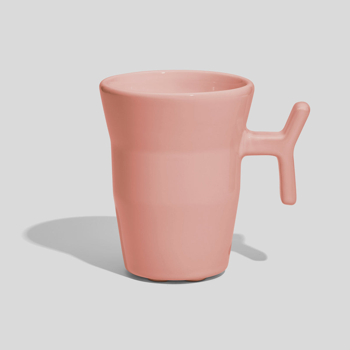 Keramiktasse 330 ml mit Stabhenkel und Formdelle – Rosa
