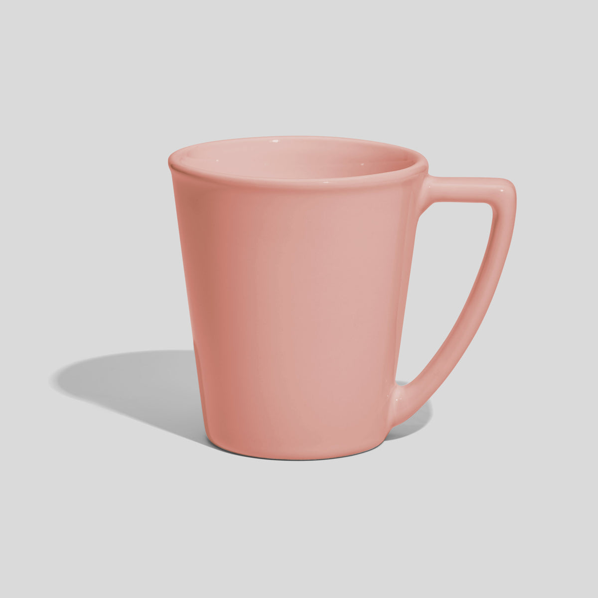 Keramiktasse 350 ml in Kegelform mit scharfkantigem Winkelhenkel – Rosa