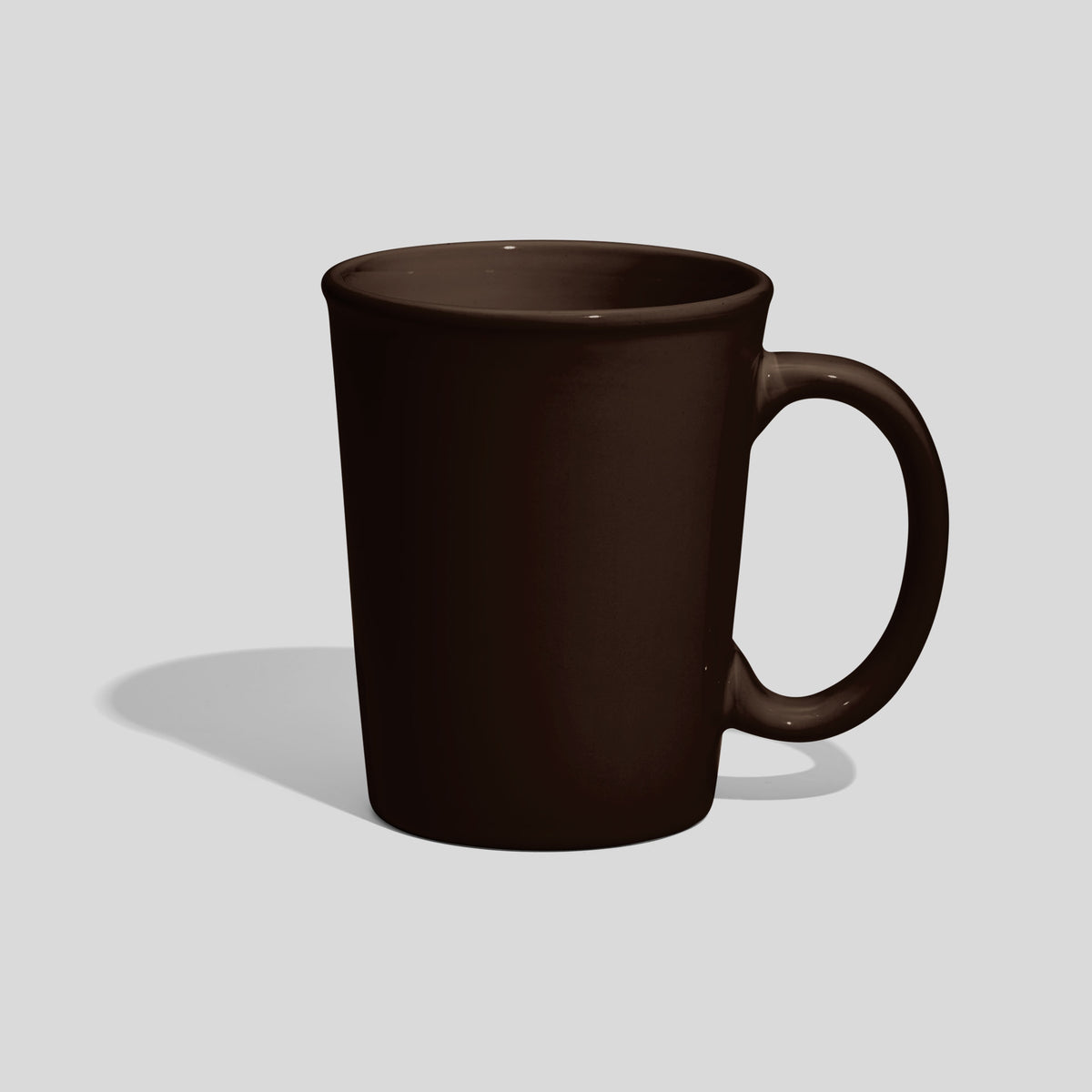 Keramiktasse 350 ml mit Ovalhenkel und Wulstrand – Dunkelbraun