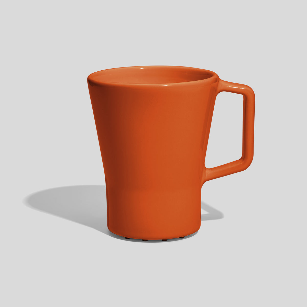 Keramiktasse 400 ml in Trichterform mit Rechteckhenkel – Orange