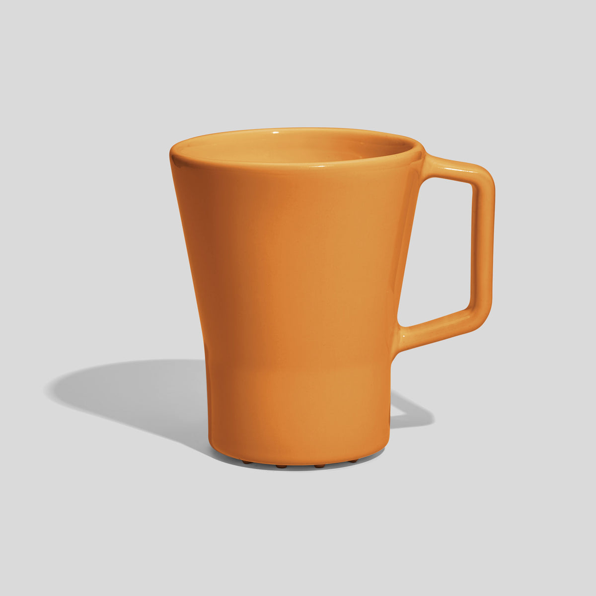 Keramiktasse 400 ml in Trichterform mit Rechteckhenkel – Senfgelb