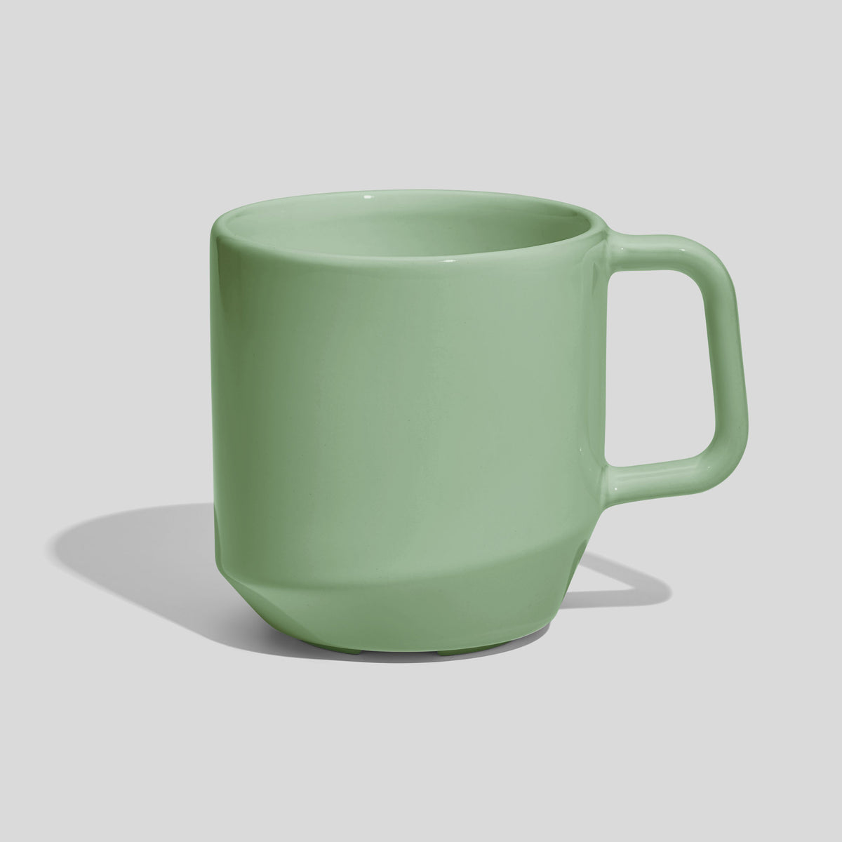 Keramiktasse 400 ml mit abgesetztem Fuß und Eckhenkel – Mintgrün