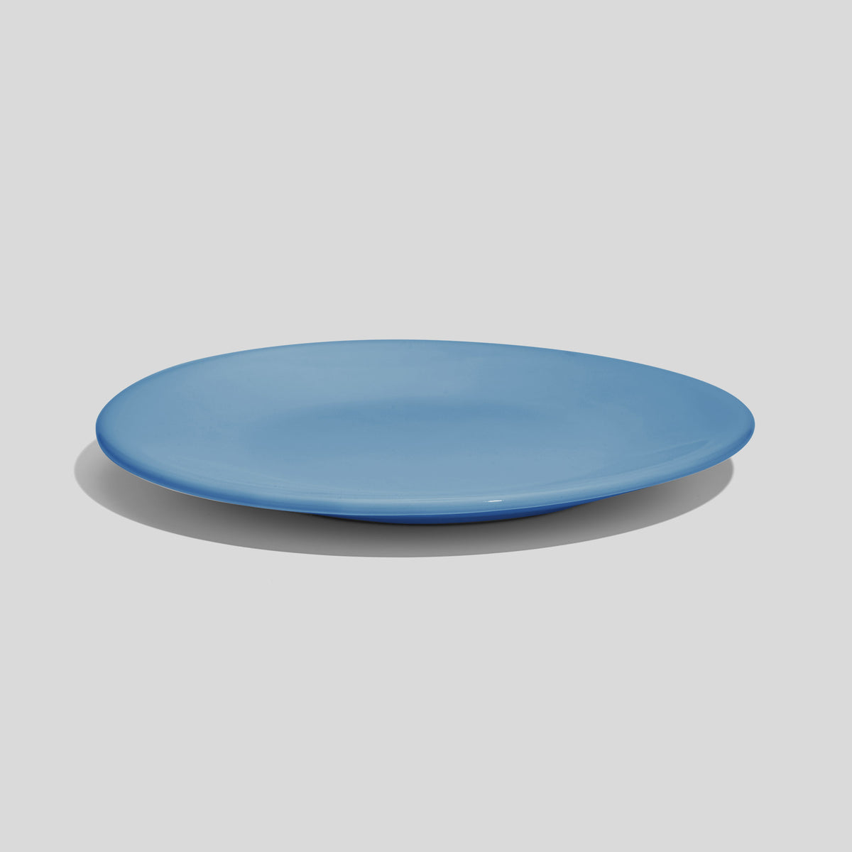 Keramikteller 19 cm mit gewölbtem Rand – Himmelblau