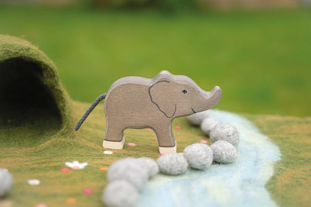 Kleiner Holzelefant von HOLZTIGER, 12 x 8 cm – Detailansicht