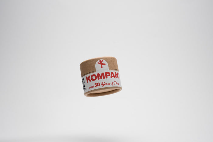 Papierdose mit Labeldruck für KOMPAN, Kundenprojekt von Vanilla & Pepper