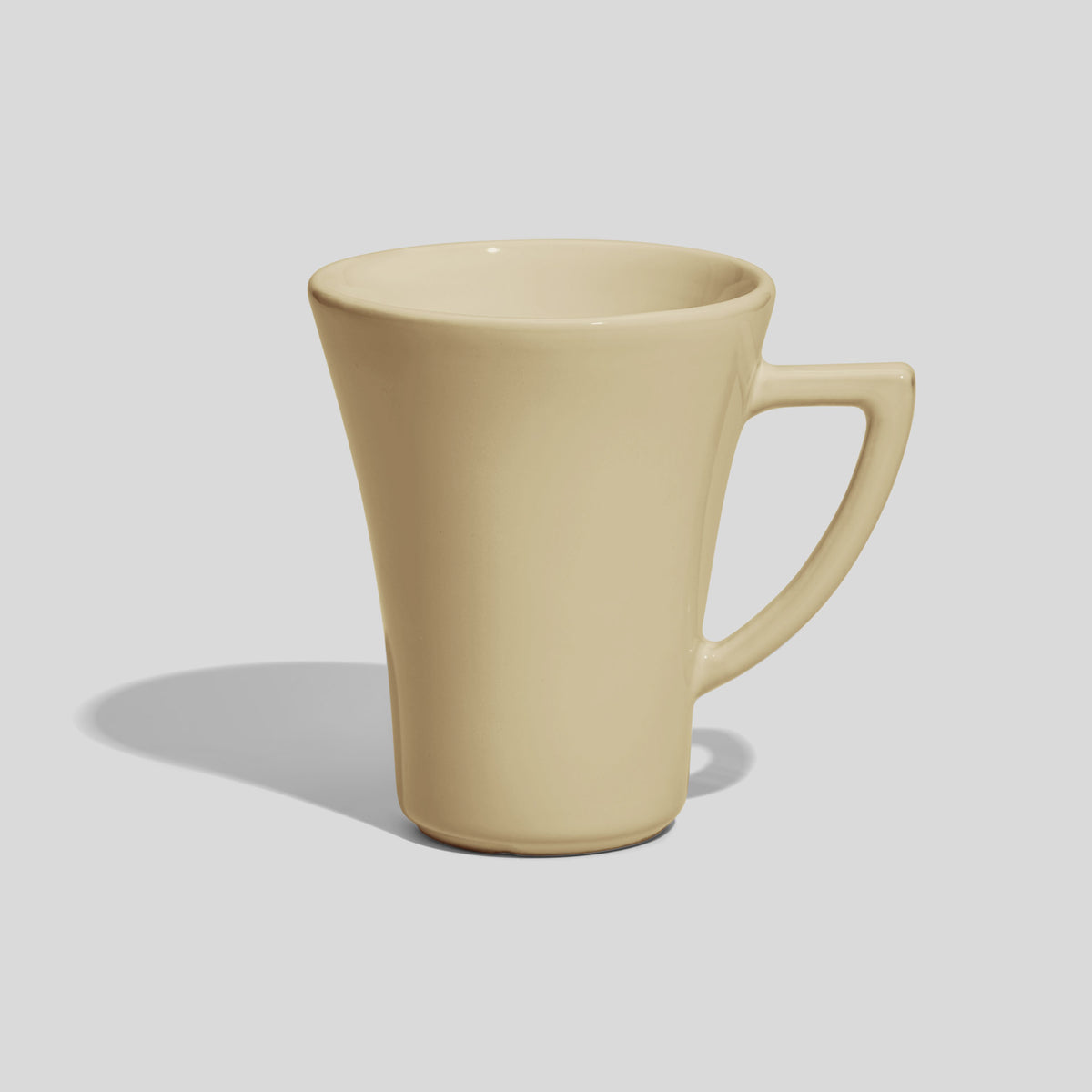 Konische Kaffeetasse 200 ml mit Dreieckshenkel – Beige