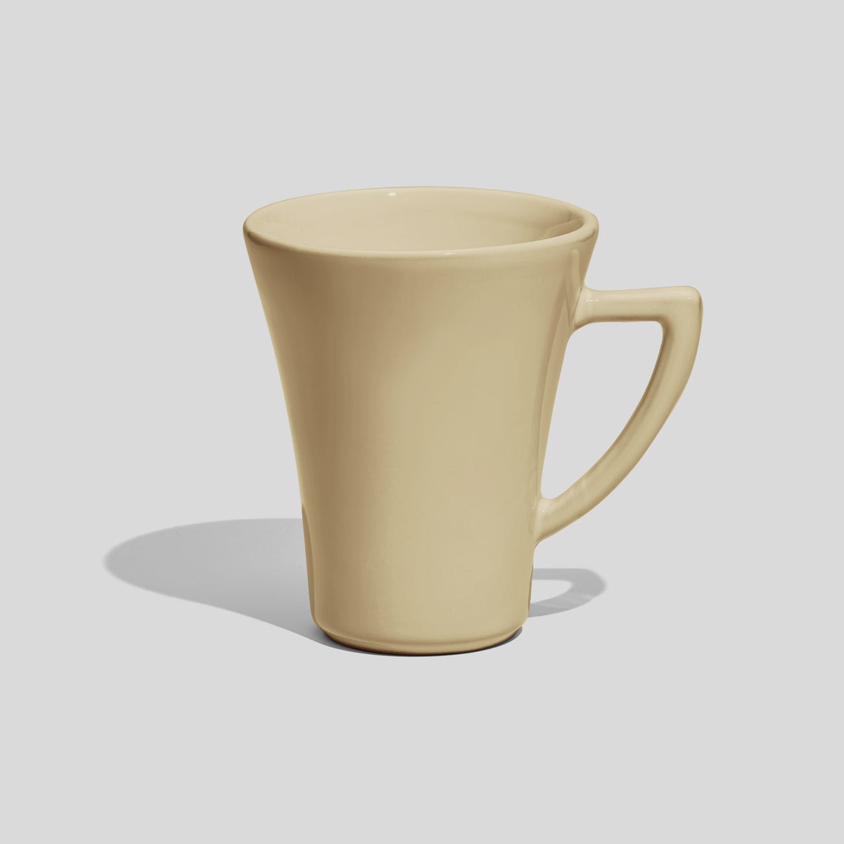 Konische Kaffeetasse 250 ml mit Dreieckshenkel – Beige
