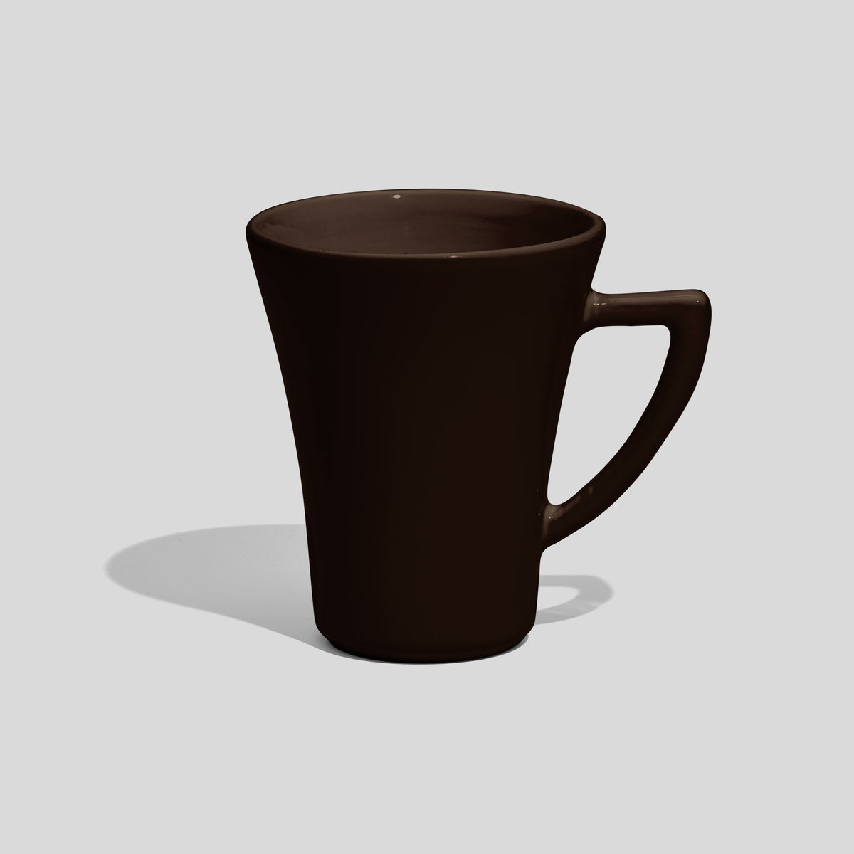 Konische Kaffeetasse 250 ml mit Dreieckshenkel – Dunkelbraun