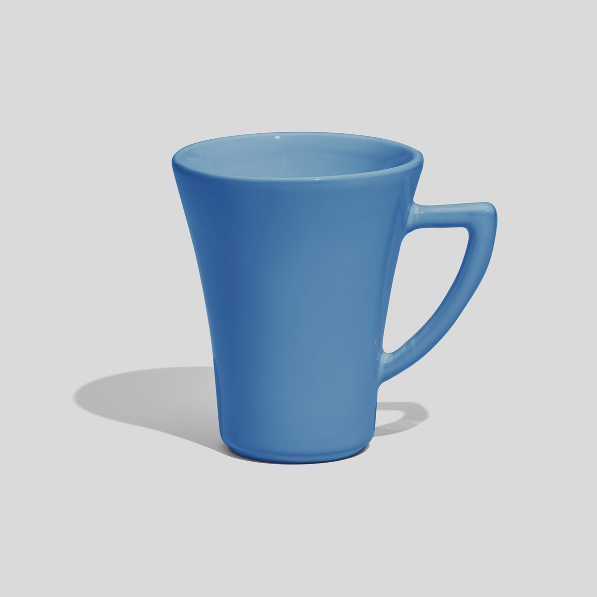 Konische Kaffeetasse 250 ml mit Dreieckshenkel – Himmelblau