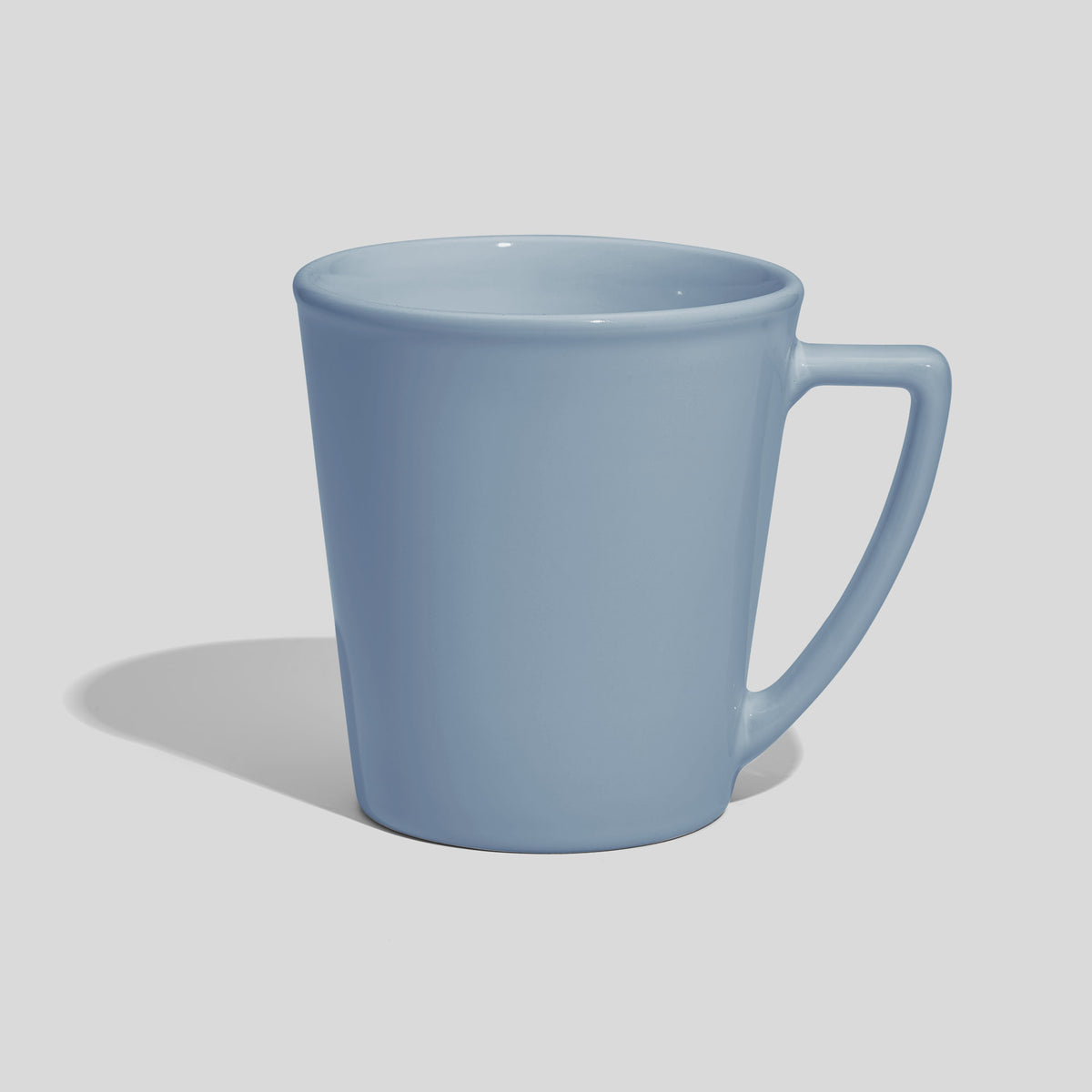 Konische Kaffeetasse 460 ml mit eckigem Henkel – Hellblau