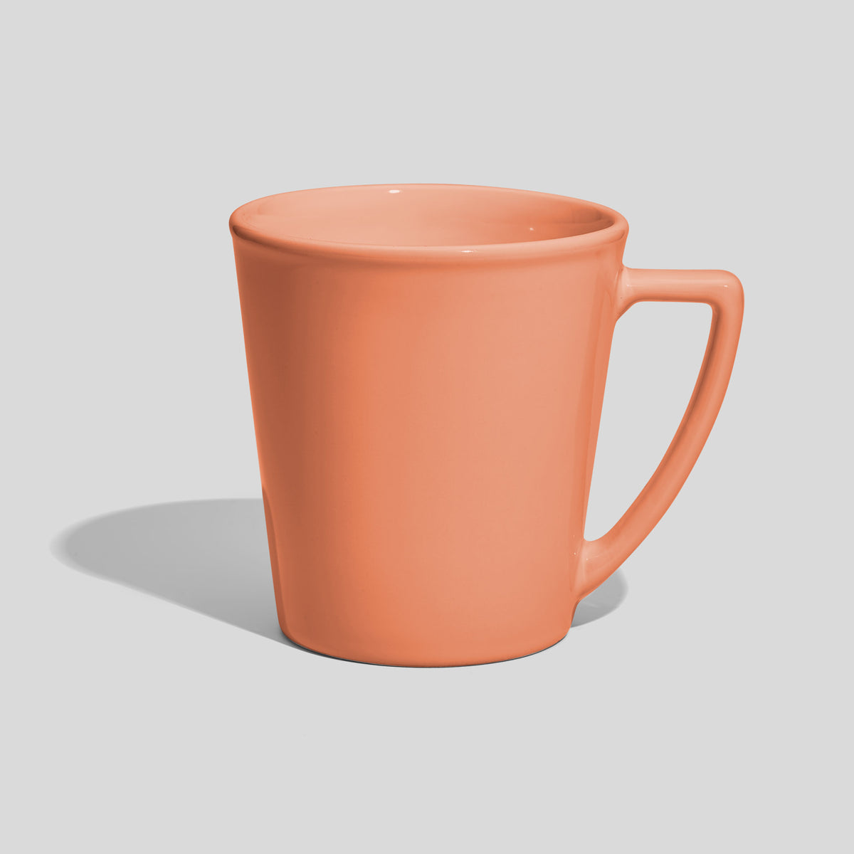 Konische Kaffeetasse 460 ml mit eckigem Henkel – Lachs