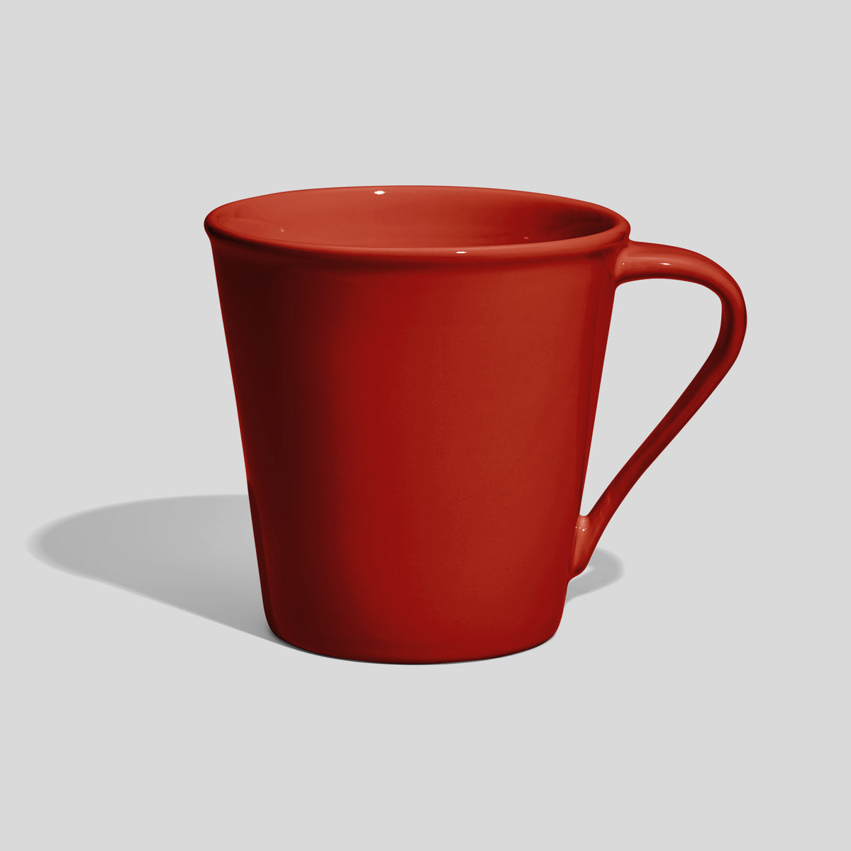 Konische Kaffeetasse 600 ml mit schrägem Henkel