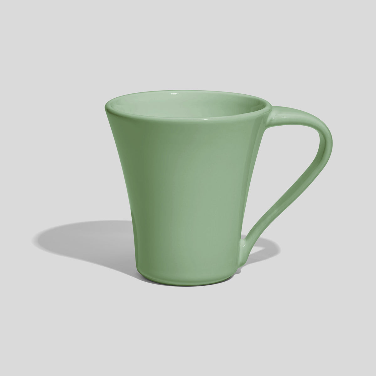 Konische Keramiktasse 200 ml mit geschwungenem Henkel – Mintgrün