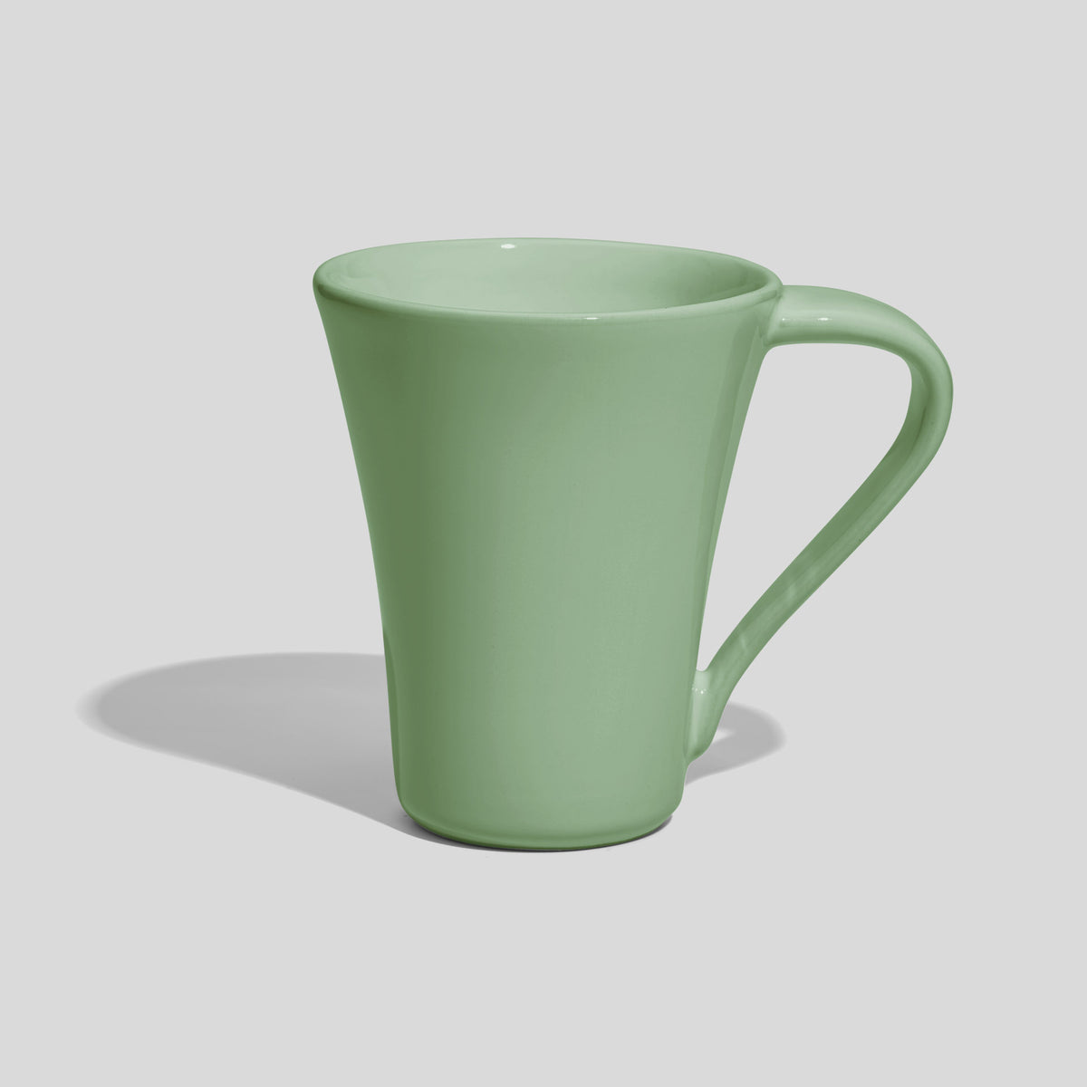 Konische Keramiktasse 250 ml mit schwingendem Henkel – Mintgrün