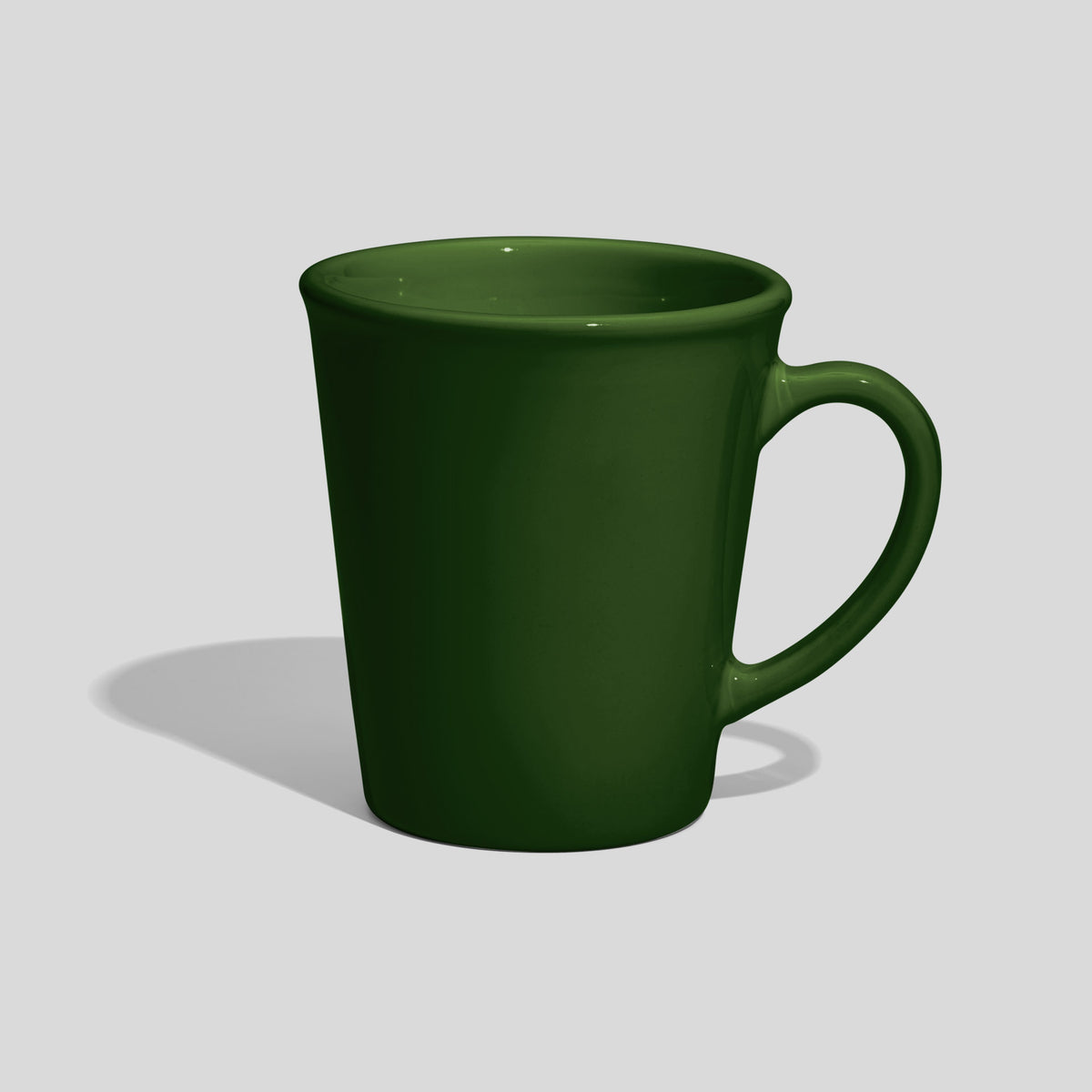 Konische Keramiktasse 280 ml mit Bogenhenkel – Tannengrün