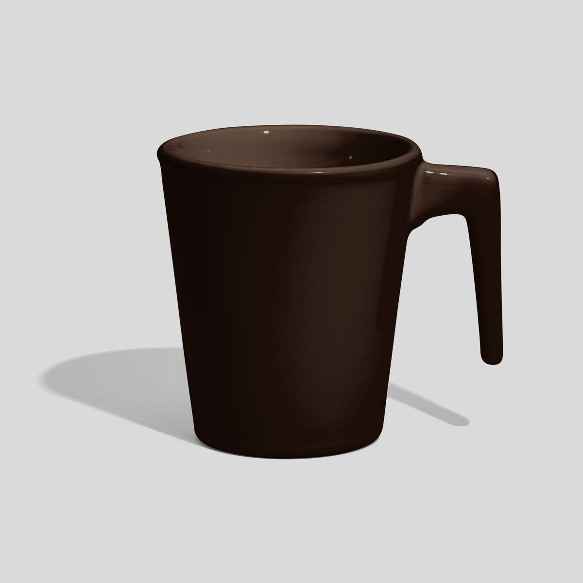 Konische Keramiktasse 280 ml mit offenem Griff – Dunkelbraun